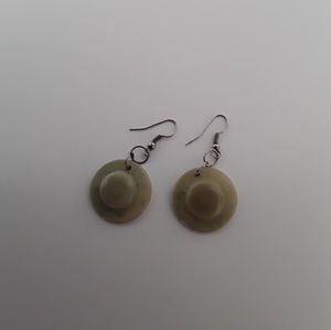 Green hat earrings (code: ACPR-E-003)
